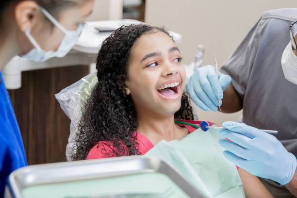 Best Emergency Orthodontic Repairs in Clintonville, WI